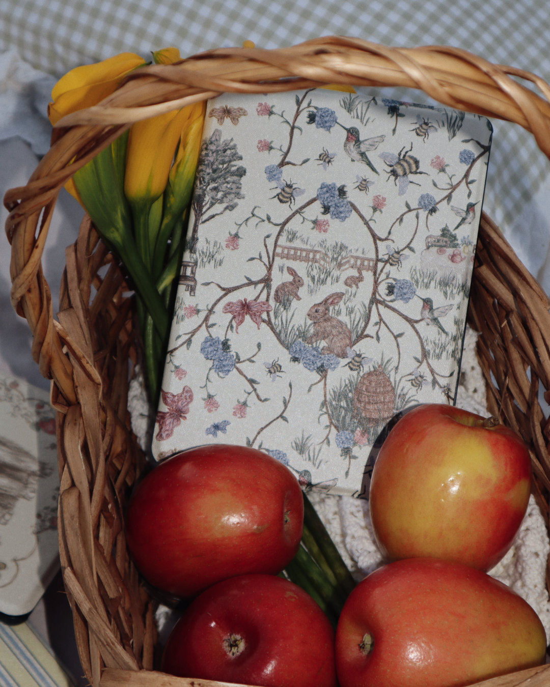 Birds and Bee's Kindle Case